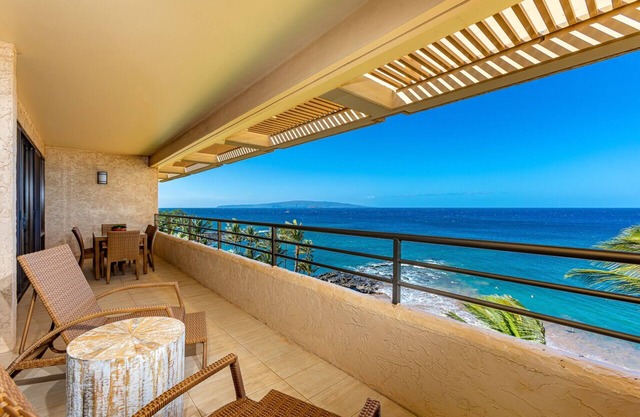 Captivating Ocean Views from Polo Beach Club 805! Direct Beach Access