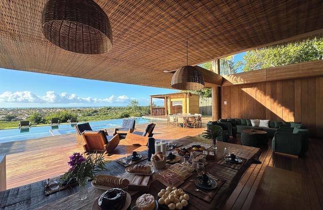 Caraíva Paradise Luxury Villa – 7 Suites, Infinity Pool, Jacuzzi, Sauna & Staff