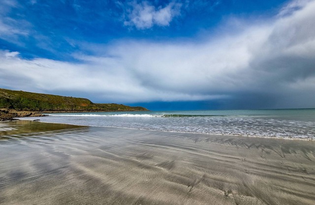 Caravan 'Mobil Home Proche Paimpol' with Shared Pool and Private Terrace