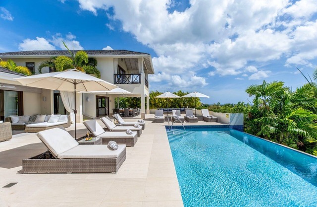 Caribbean Sea Vistas - Infinity House (6 bed)
