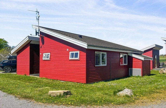 "Carlie" - 2.8km from the sea by Interhome