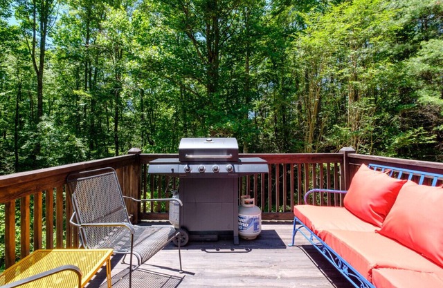 Carolina Cottage- endless outdoor adventures!