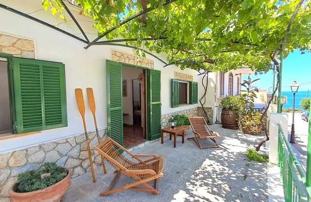 "Cas Metge" for 3 people in Port des Canonge, Tramuntana