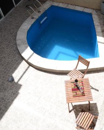 Casa amplia con garaje, pileta y aire acondicionado en todas las habitaciones en zona residencial de Mendoza