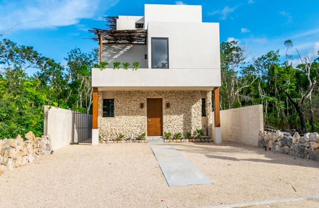 Casa Chida/Solar/2BR/Huge pool/Roof bar/Starlink High Speed Internet.