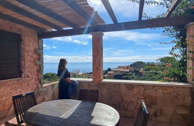 Casa Corallina: Stunning Sea View - 300m to Beach!