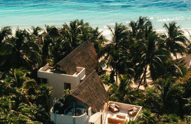 Casa de las Palmas w/Rooftop Patio ~ Mahayana, Stunning Luxury Villa w/BEST location on Tulum Beac.