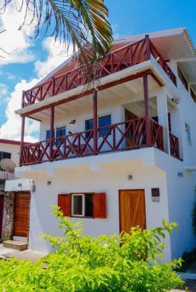CASA DINIS -CASA GRANDE -CENTRO DE PORTOBELo