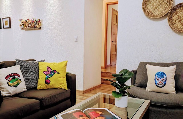 Casa Donceles PH1 Group Top Choice, Complimentary luggage storage