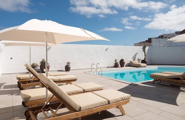 Casa Edem II with private terrace and sea view