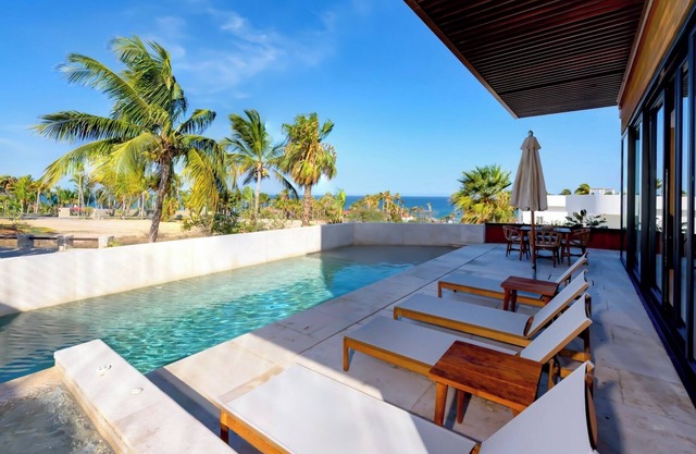 Casa Hyde-Luxe Cabo Villa w/Ocean Views & Pool