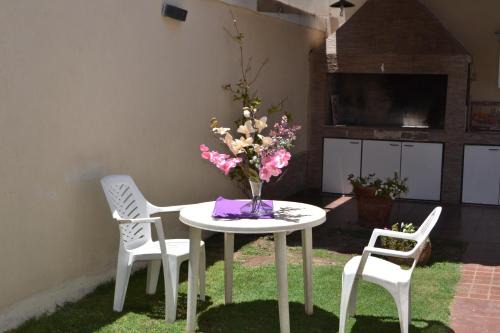Casa ideal hasta 7pax con cochera propia