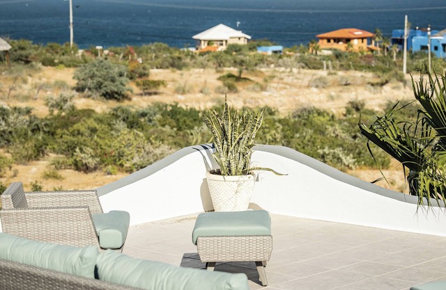 Casa Leon lujo con vista al Mar, the best in town.