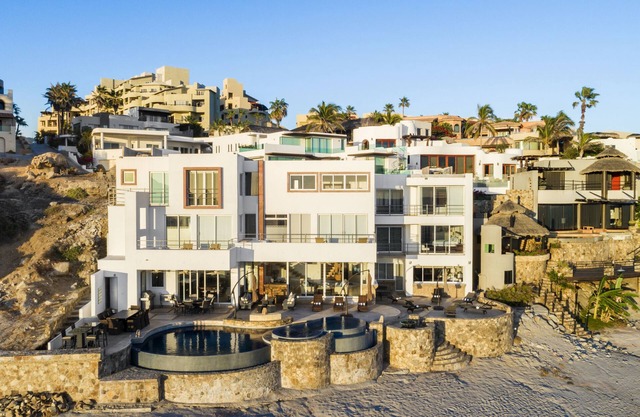 Casa Luna Cabos All the Bedrooms have an Ocean View !