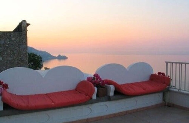Casa San Tommaso studio flat with breathtaking sea view terrace.