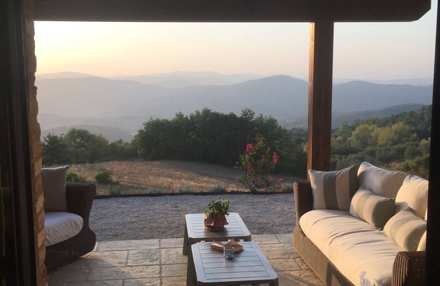 Casa Uccelli e Api - overlooking the Green heart of the Niccone Valley