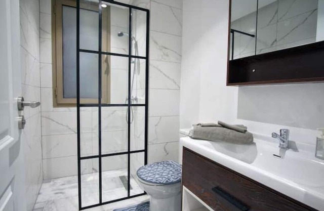 Casablanca Furniture Studio 5 Minutes From the Airport