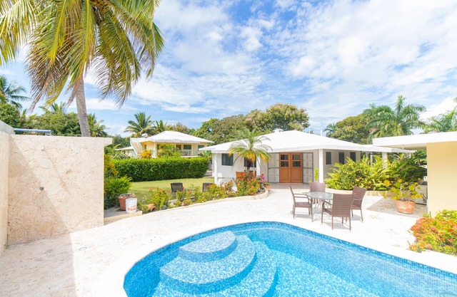 Casati Family House, Great for Small Families!