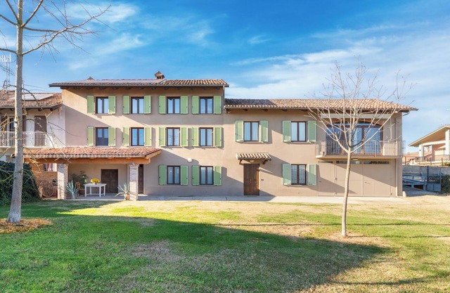 Cascina Abbona - Three Bedroom Villa, Sleeps 6