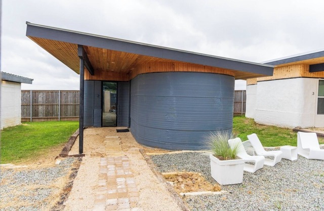 Casita 2 @ The Halles Artisan Venue