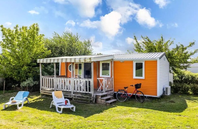 Castel Camping Parc de Fierbois * - Mobile home - 3 bedrooms - 1 bathroom - Comfort - 6 people