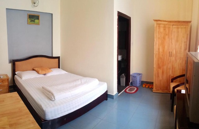 Cat Phu Hotel