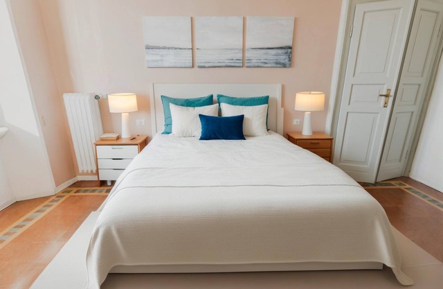 [Cathedral - City Center] Luxury apartment