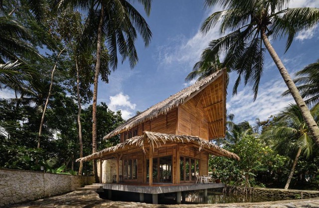 Cay's House Batukaras