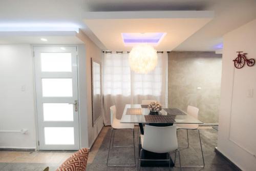 Cayenne | Cozy Apt | Generator/Cistern | Bayamón