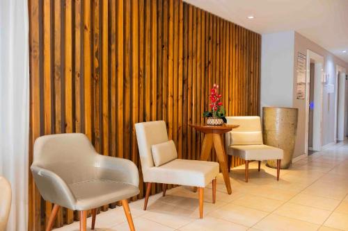 Celita Franca Flat