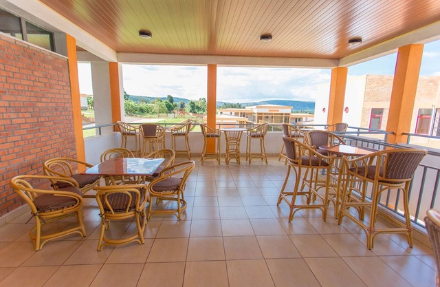Cenetra Hotel