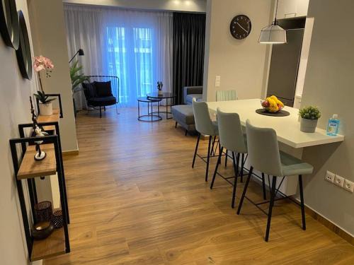 Central - Άνεση στην καρδιά της πόλης !