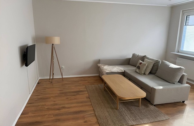 Central in Essen! 5 minutes walk from the train station! WH1