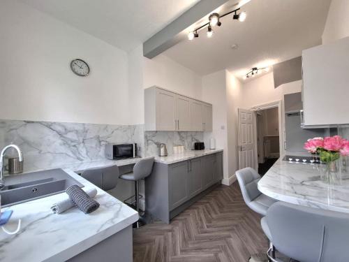 Central Luxury Town House