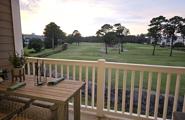 Central Myrtle, relaxing 2BR Condo on Golf Course – 1 Mile from the Beach!