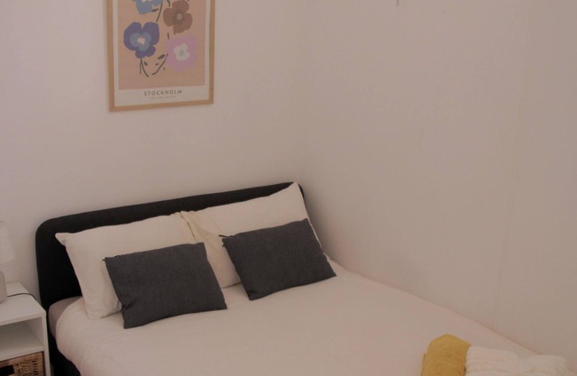 Central Retreat in Vila Queiroz | 3 Guests Lisbon