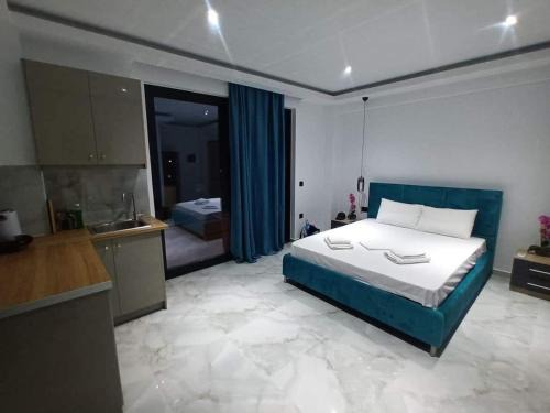 Central studios apartments