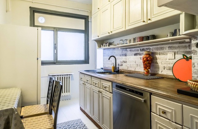 Centrally Located Flat in Besiktas