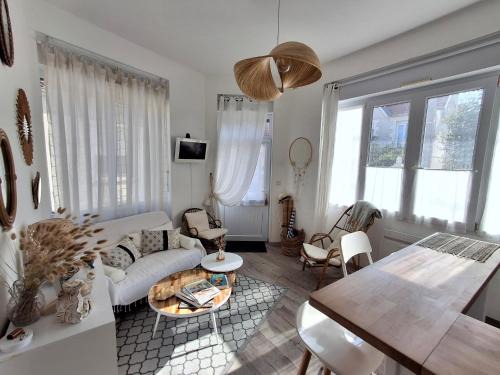 Châtelaillon-Centre : Appart 50m Plage - FR-1-706-38