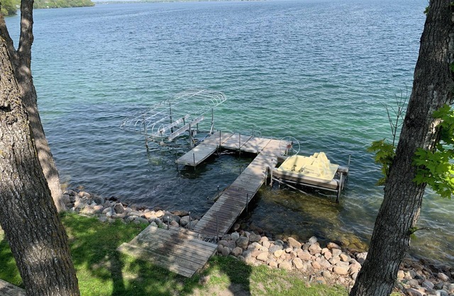 Chain of Lakes Alexandria - Lake Carlos - swim from dock. 5 bedrooms.