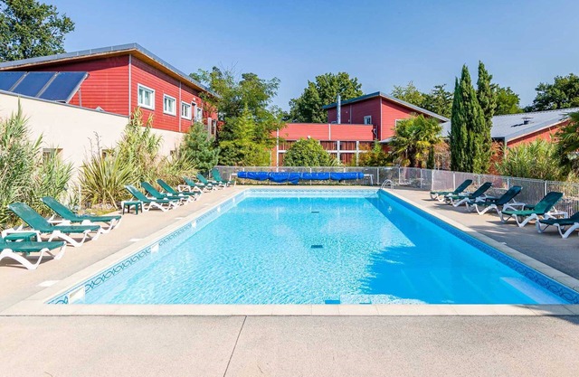 Chalet Abordable au cœur du Val de Loire | Accès Piscine