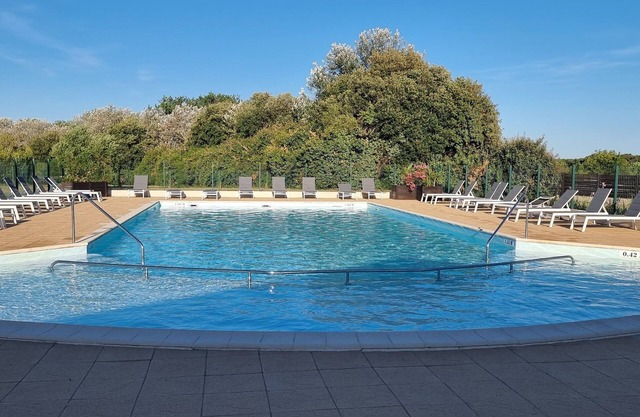 Chalet 1 baie de Cayola Les Sables d'Olonne 300m sea