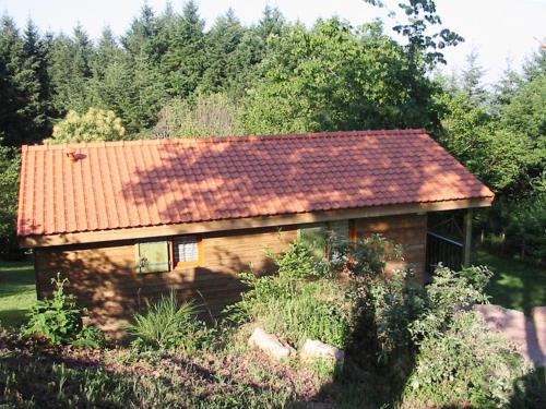 Chalet 35m² avec terrasse et animaux acceptés à Les Noes - FR-1-496-244