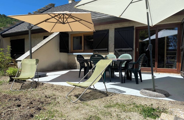Chalet 6 pers, 4 * Cottage 6 people 4 stars wood stove 3 bedrooms - 1 bathroom