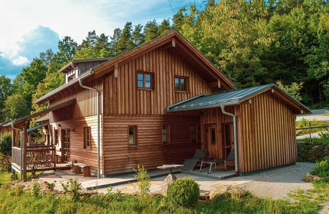 "chalet am Wald" - Großes Ferienhaus mit Eigener Sauna und Panoramablick