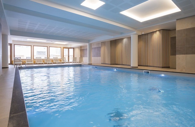 Chalet Apartment with Pool