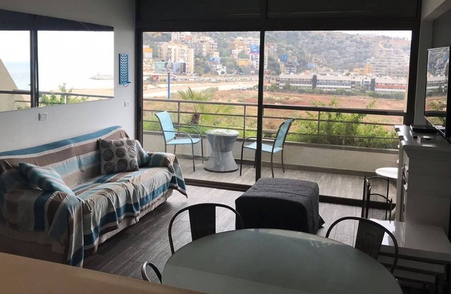Chalet De Luxe In Siwar Resort, 2br, Near Rimal