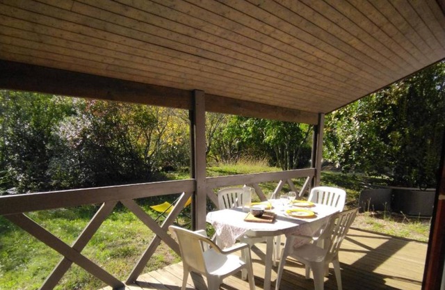 Chalet "Edelweiss" with Mountain View, Shared Pool & 2 Private Terraces