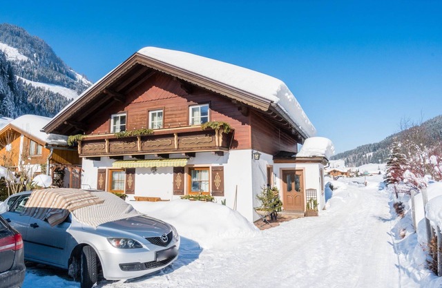 Chalet in Kleinarl near Ski Amadé Slopes