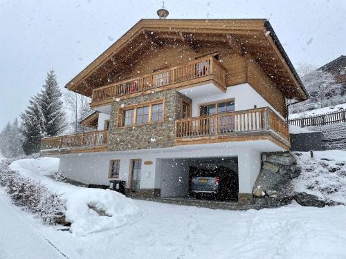 Chalet in Mühlbach near Ski Slopes